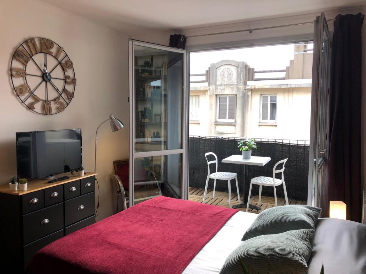 Studio Avec Balcon & Parking Gratuit - Tours Gare Bagian luar foto