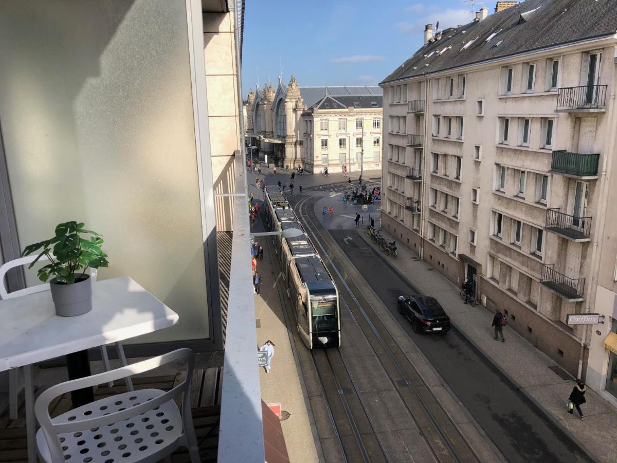 Studio Avec Balcon & Parking Gratuit - Tours Gare Bagian luar foto